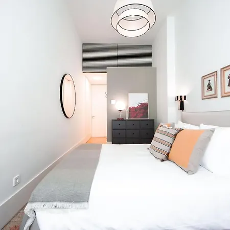 דירה Brand New & Spacious 2bdr By Lovelystay *