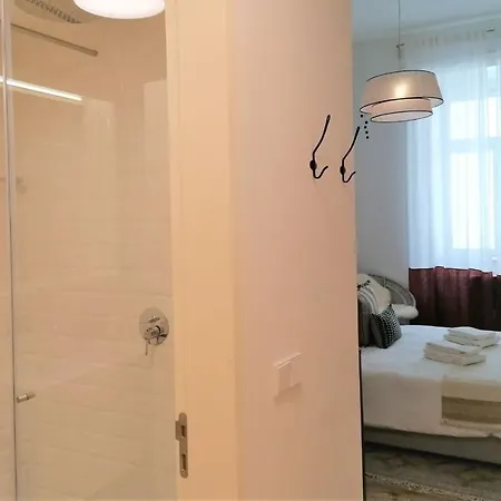 דירה Brand New & Spacious 2bdr By Lovelystay ליסבון